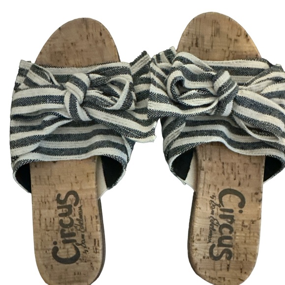Circus by Sam Edelman Striped Bow Slides Flats Sandals Size 7.5 New NWOT - Picture 3 of 4